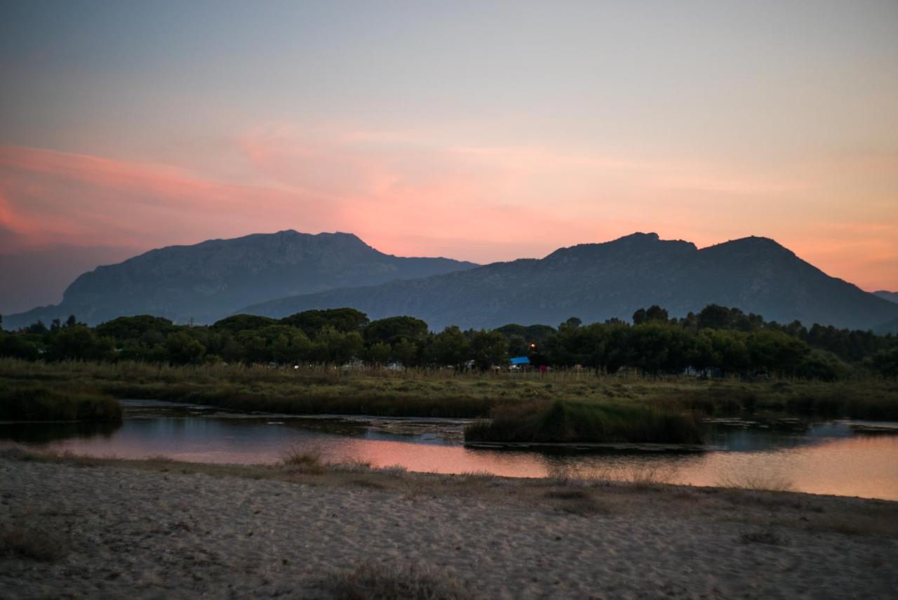 Camping Ermosa 波萨达 外观 照片